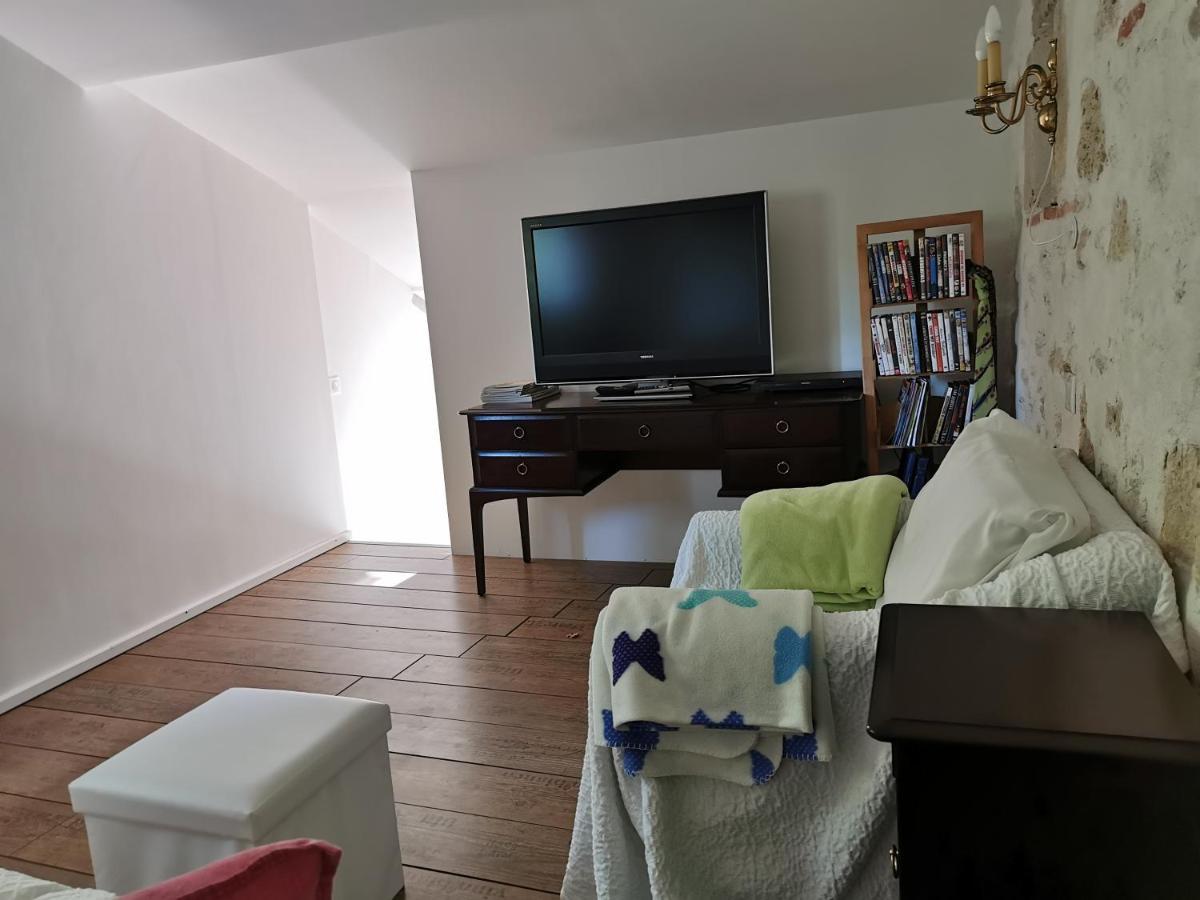 Le Marchon Ferienwohnung Bazens Esterno foto