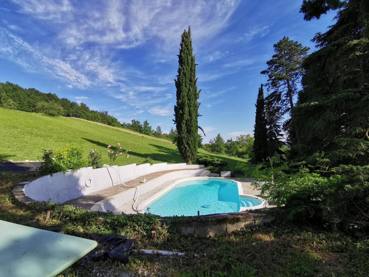 Le Marchon Ferienwohnung Bazens Esterno foto