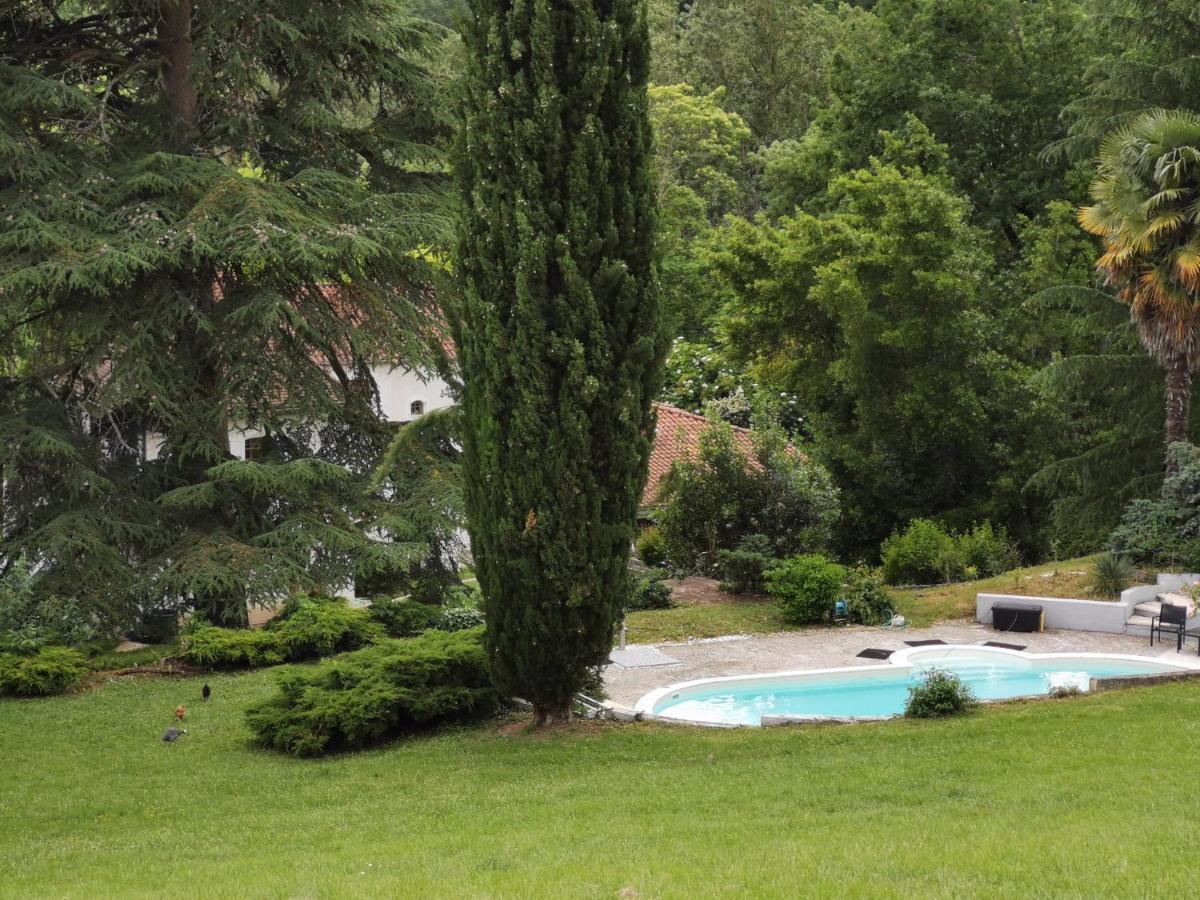 Le Marchon Ferienwohnung Bazens Esterno foto